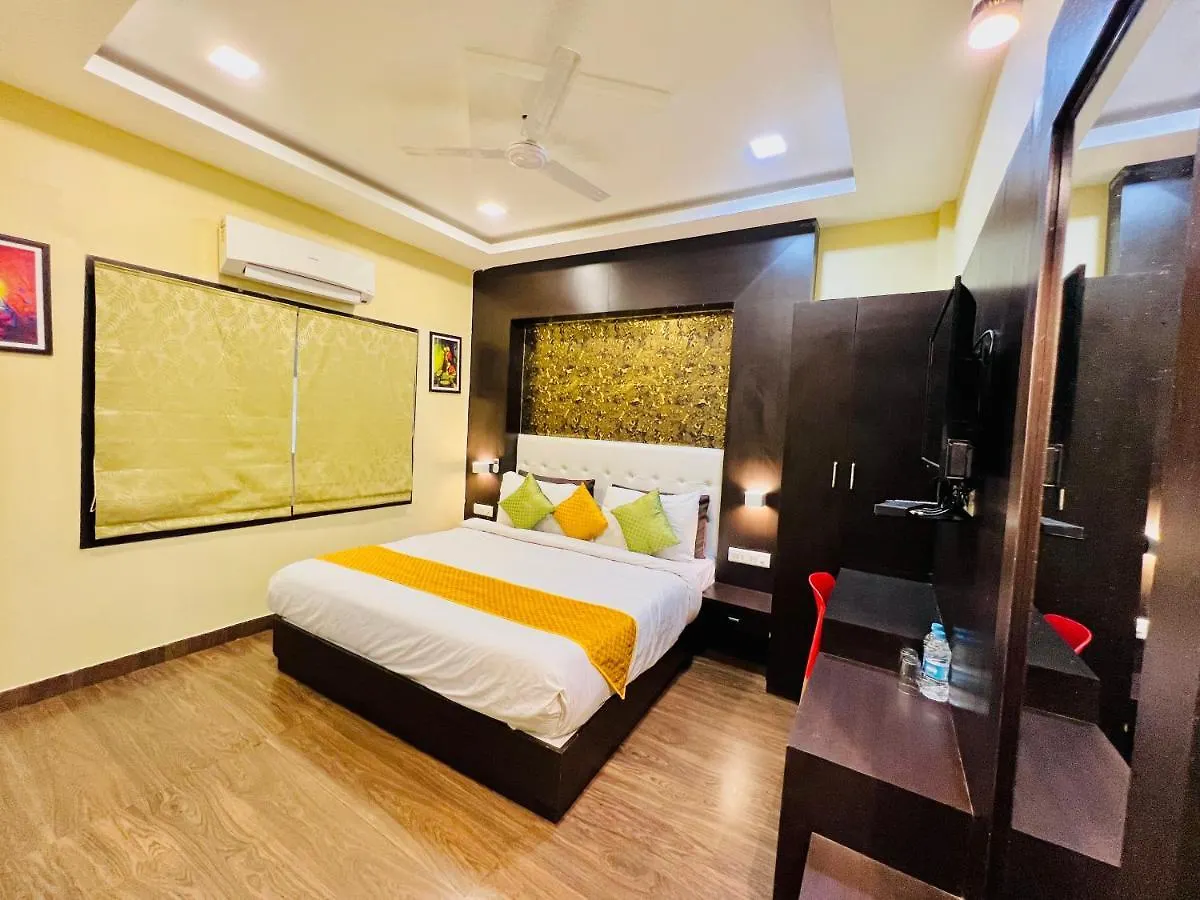 An Hotel Grand Bhgwat In City Centre Udaipur India
