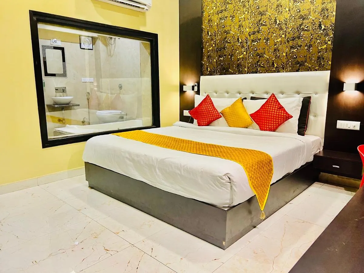 An Hotel Grand Bhgwat In City Centre Udaipur India